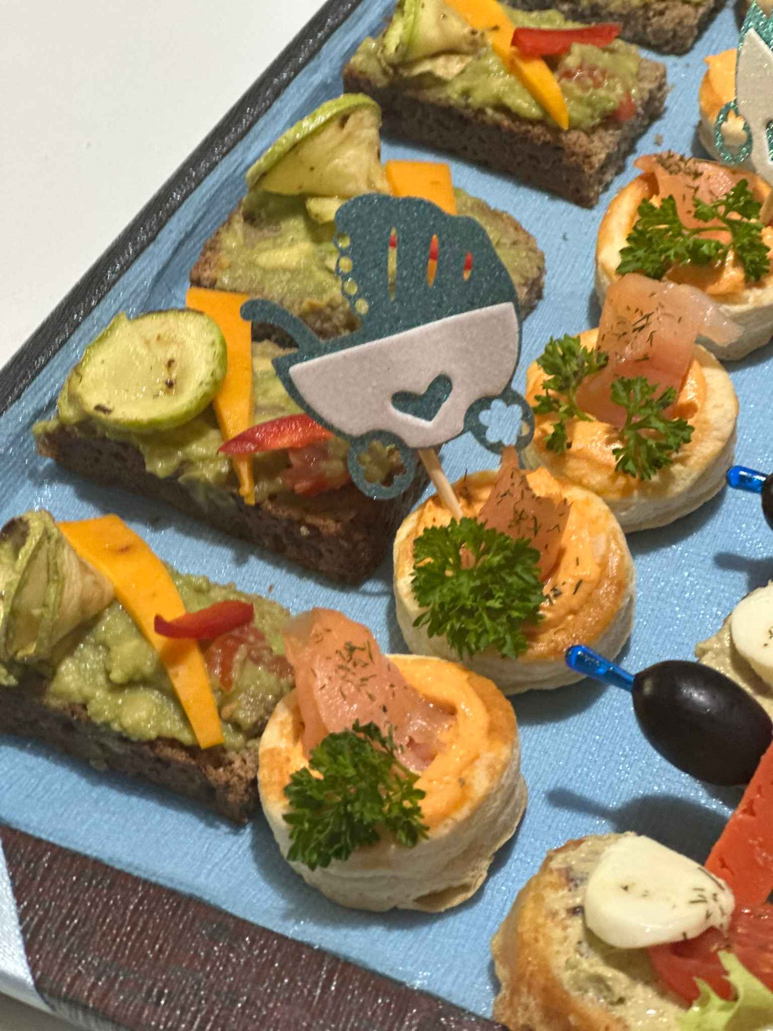 Artisanal catering display